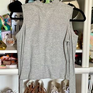 H&M DIVIDED top